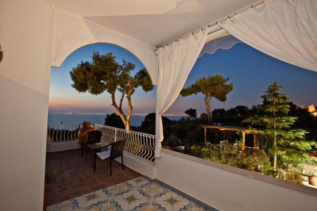 Bed and Breakfast Il Giardino dell'Arte Anacapri  Camera foto